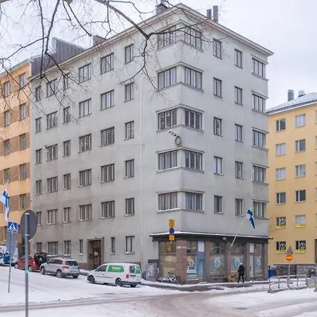 شقة Kattohuoneisto 2h Upealla Naekymaellae Metron Laehellae *
